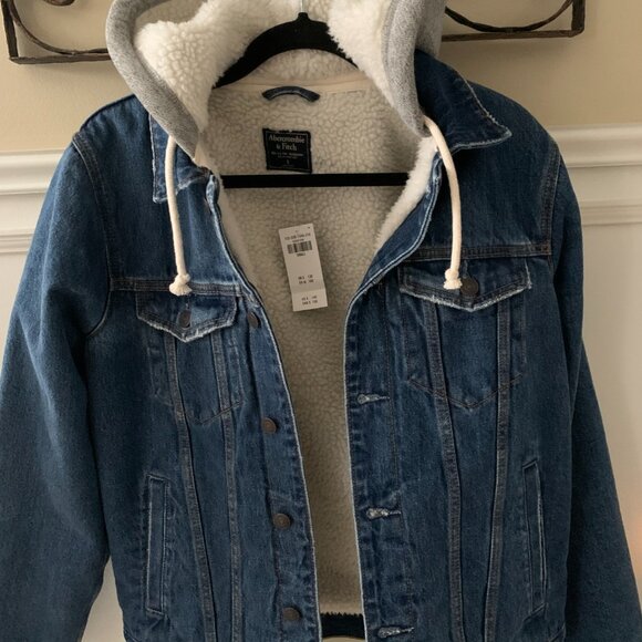 Abercrombie and Fitch Jean/Demin Jacket Fully Lined - Picture 4 of 4